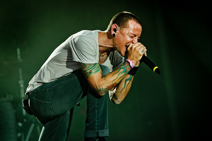 Chester Bennington - Famous Musicians Who Committed Suicide